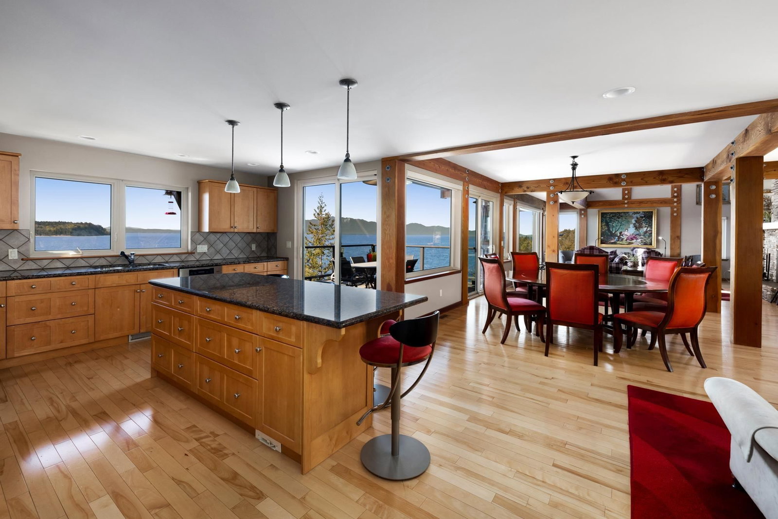 Listing Image 15
