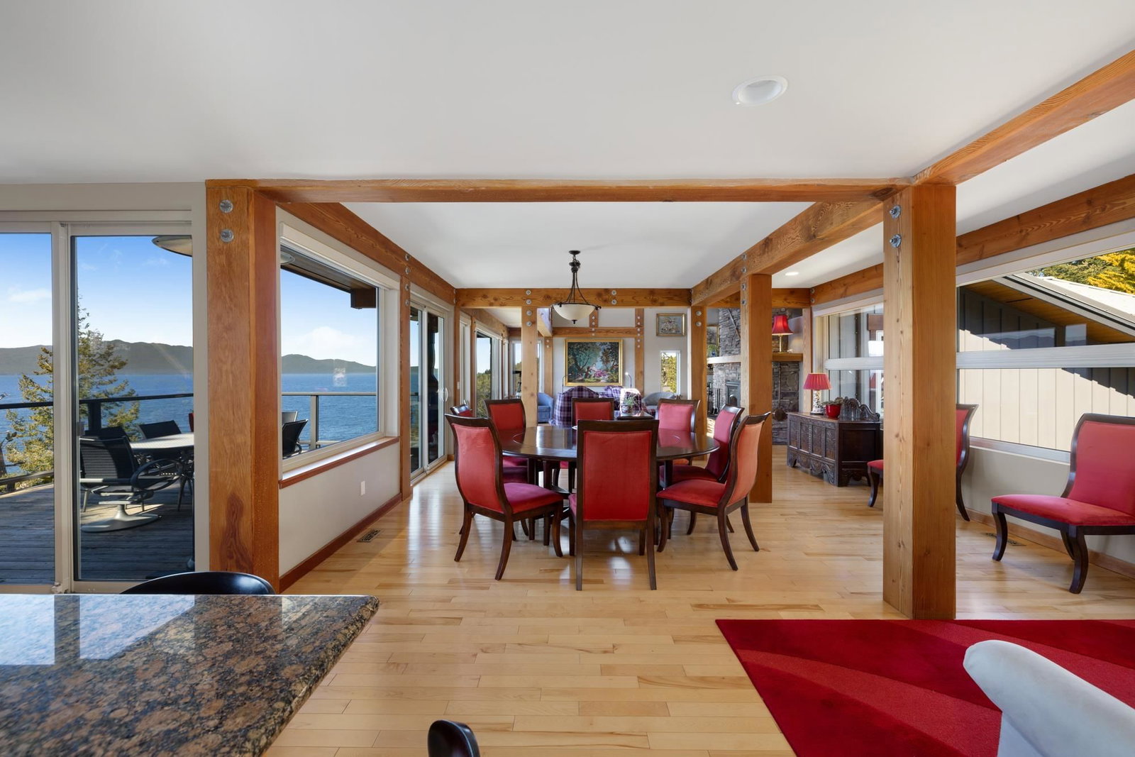 Listing Image 5