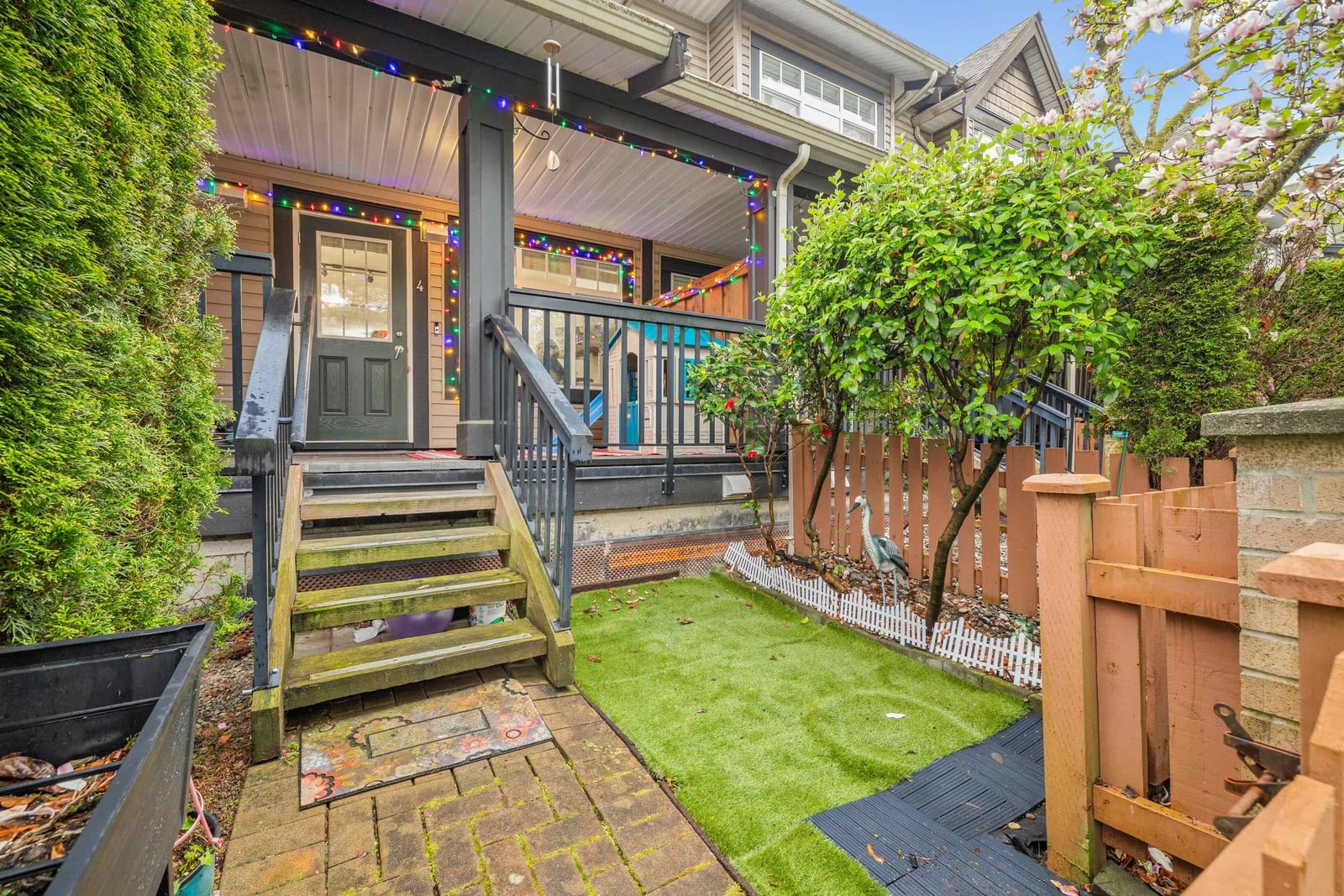 Listing Image 11