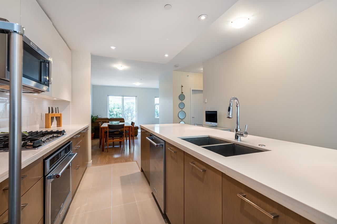Listing Image 11