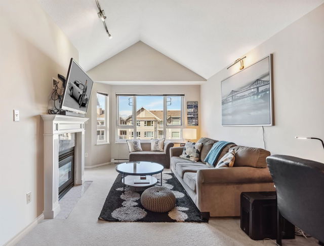 403 - 5888 Dover Crescent