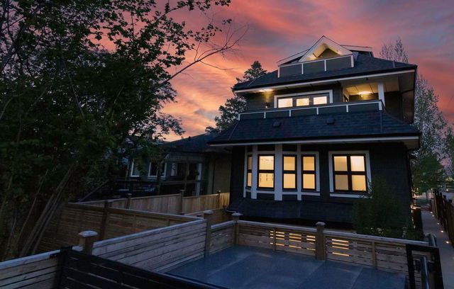 3383 Victoria Drive