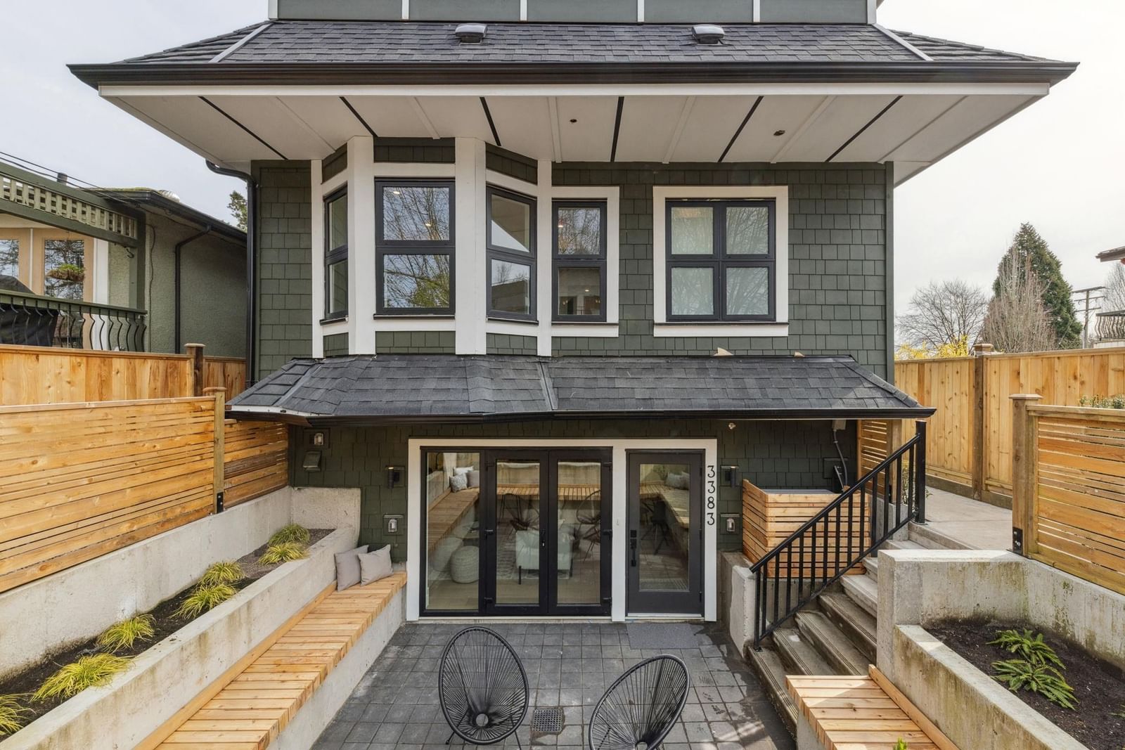 Listing Image 6
