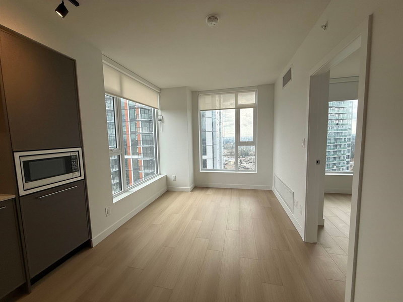 2210 - 13725 George Junction, Surrey, V3T 4Y3 | Image 2