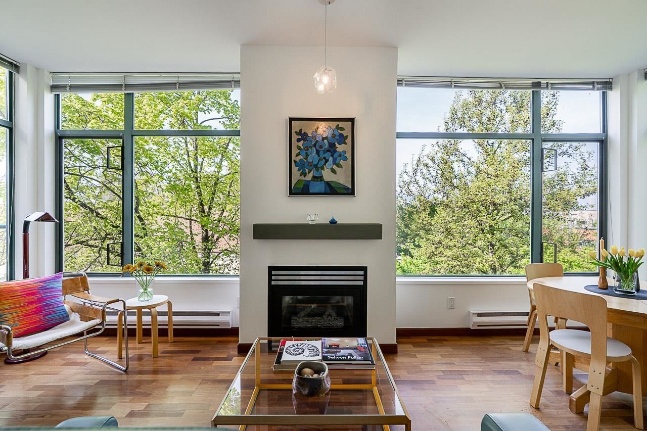 Listing Image 11