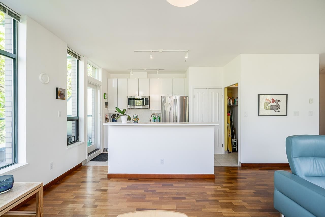 Listing Image 15