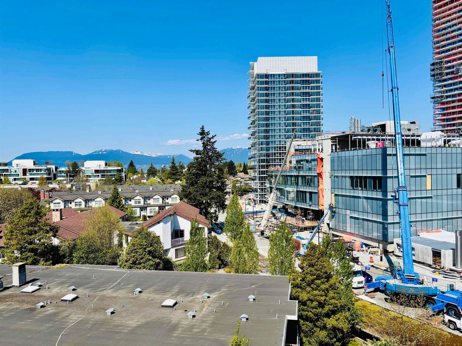 Listing Image 11