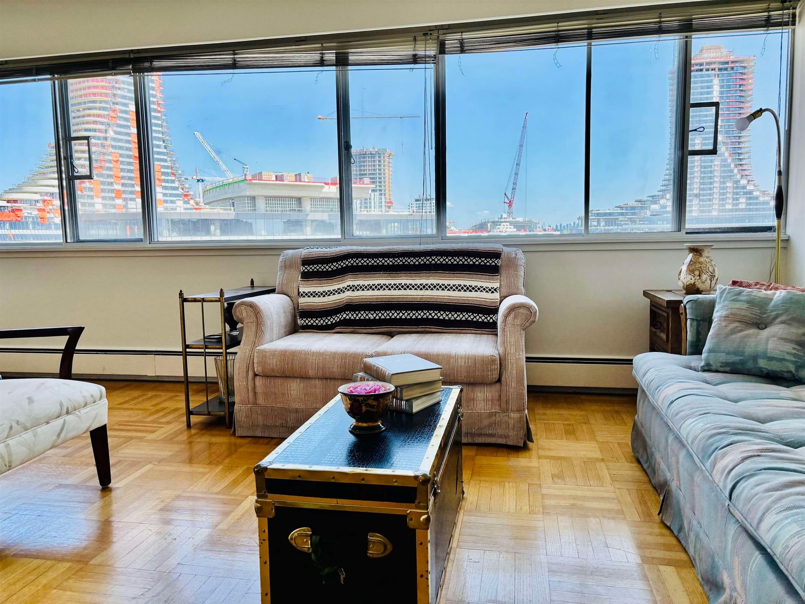 Listing Image 18