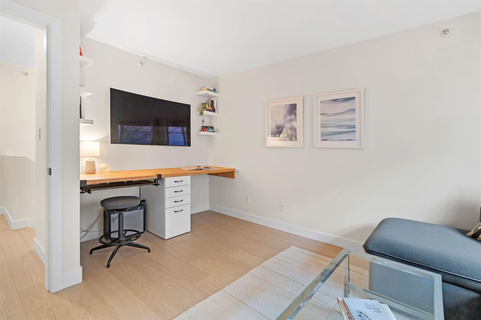 Listing Image 19