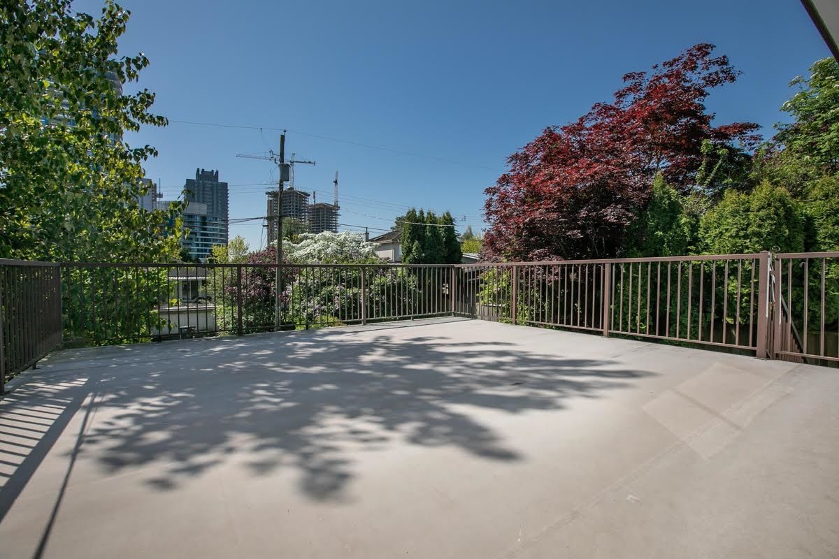 Listing Image 10