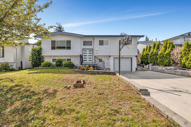 3441 Sechelt Terrace