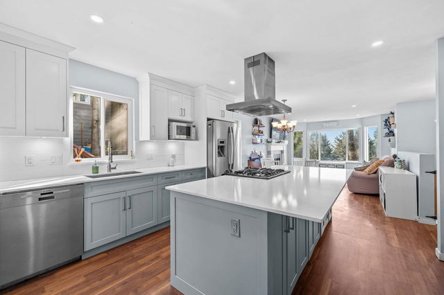 32350 Bear Crescent