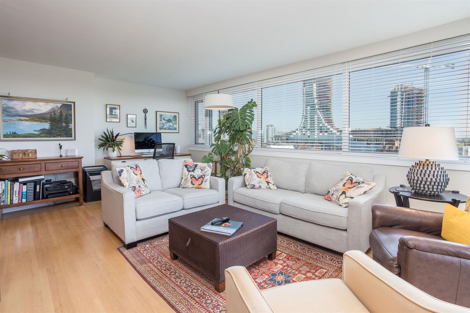 Listing Image 21