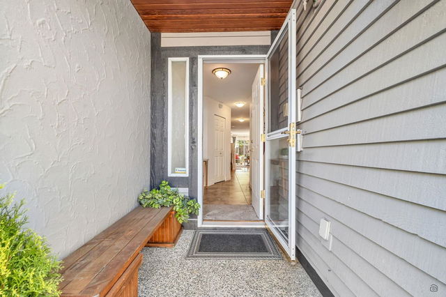 21 - 1828 Lilac Drive