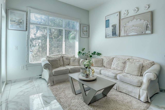 409 - 5415 Brydon Crescent