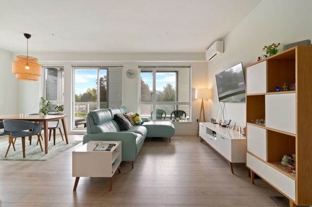 310 - 6677 Cambie Street