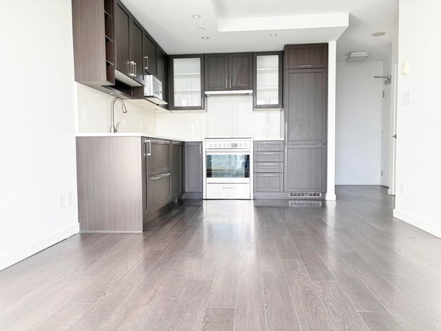3206 - 5665 Boundary Road
