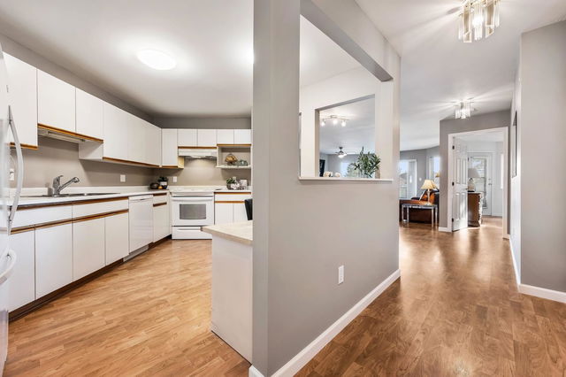 205 - 7651 Amber Drive