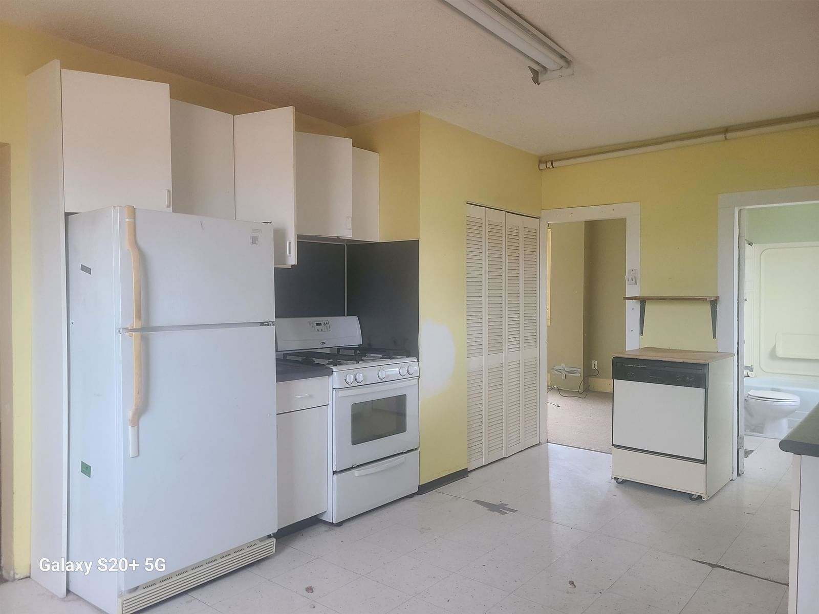Listing Image 14