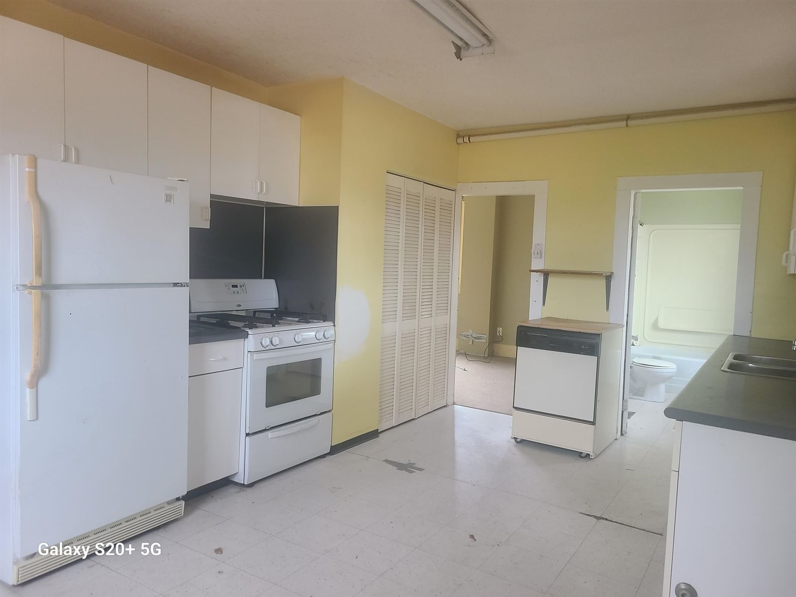 Listing Image 16