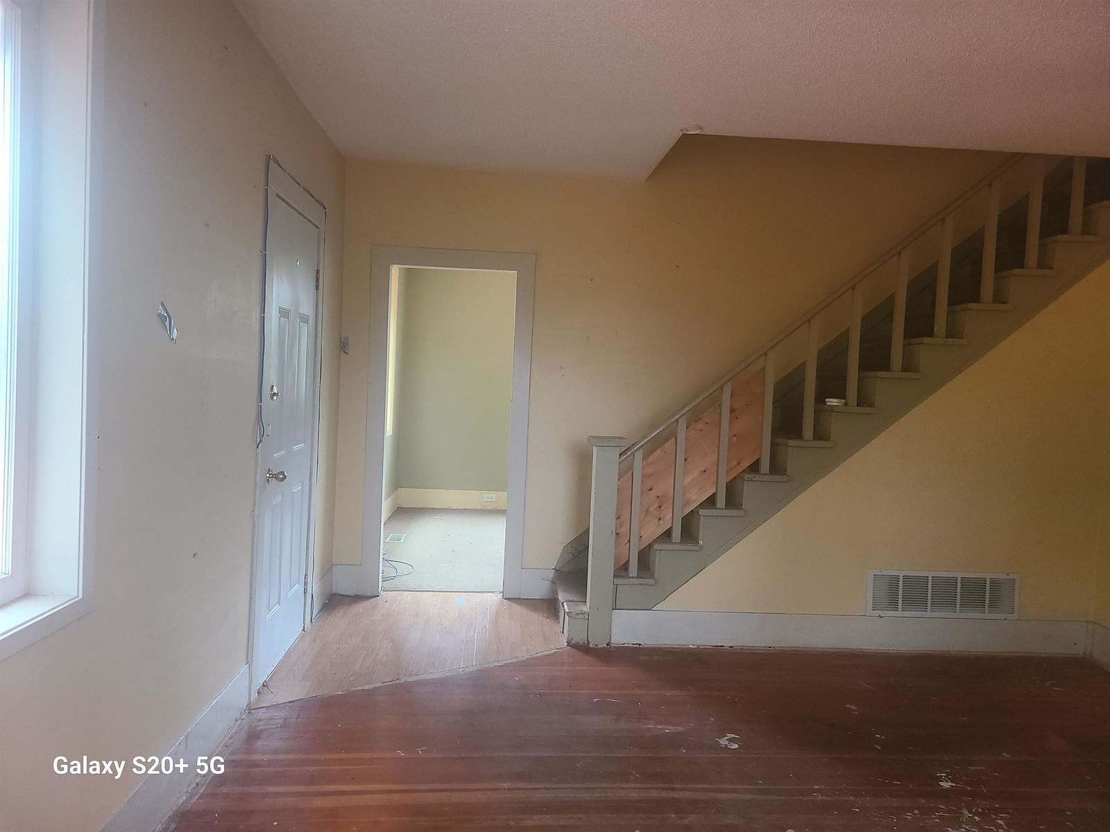 Listing Image 18