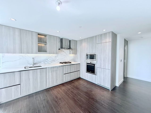 710 - 8611 Hazelbridge Way