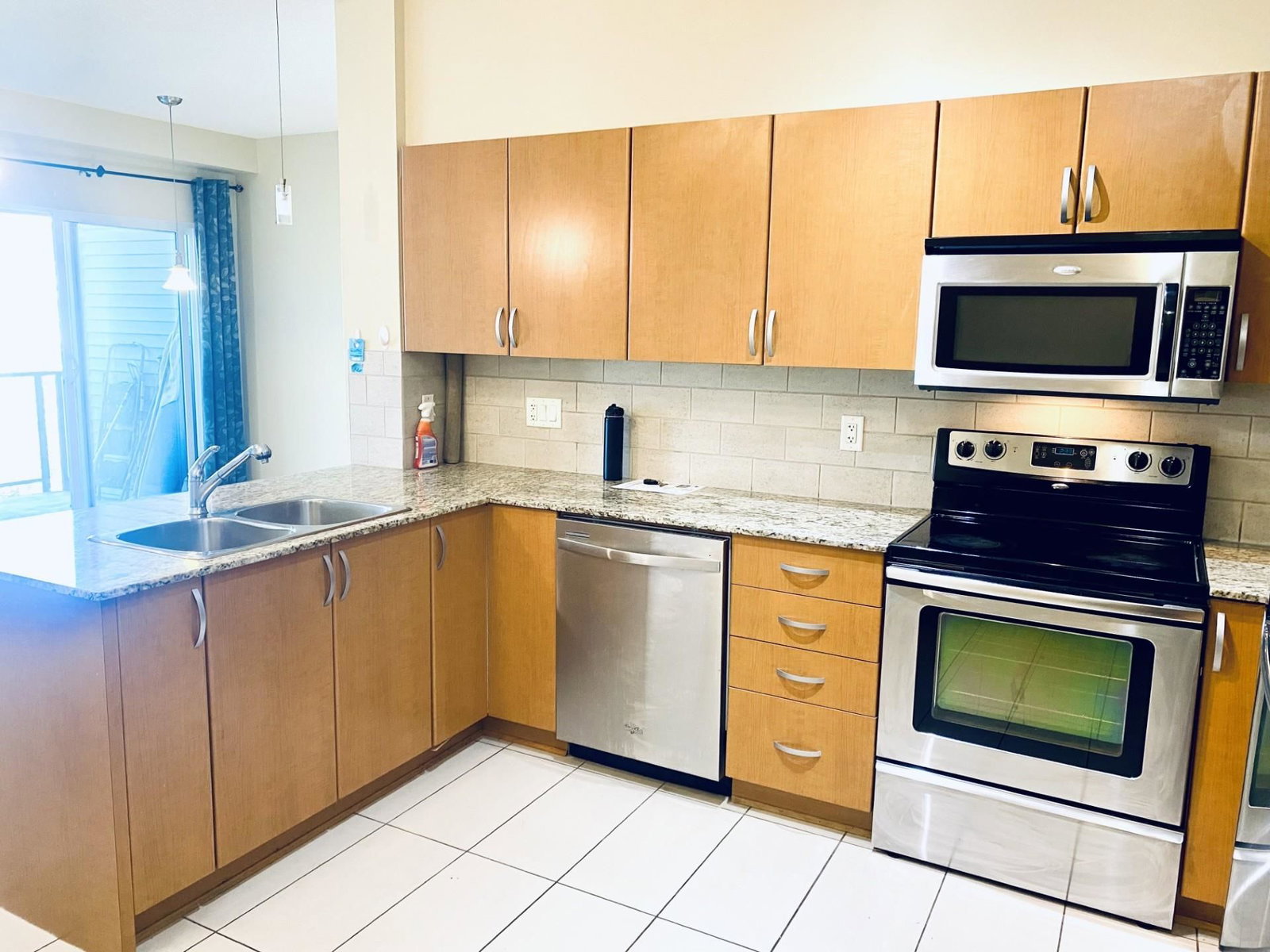 Listing Image 8