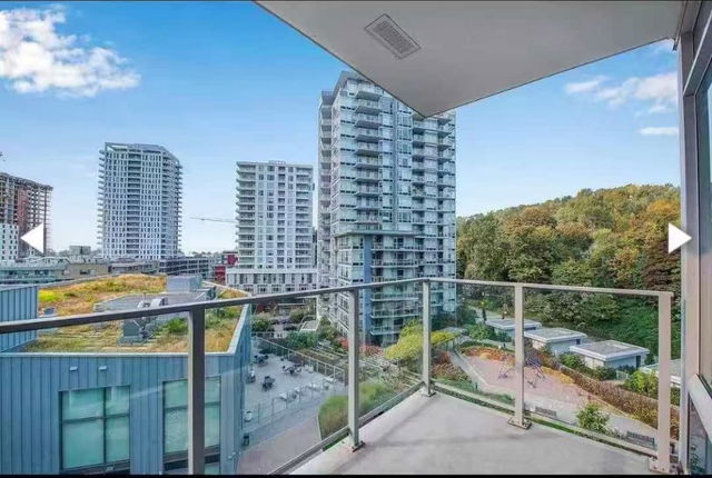 802 - 3557 Sawmill Crescent