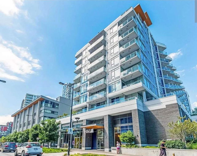 802 - 3557 Sawmill Crescent
