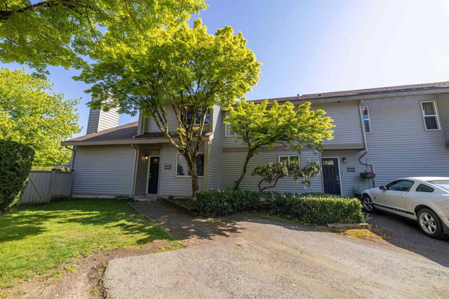 6216 Greenside Drive