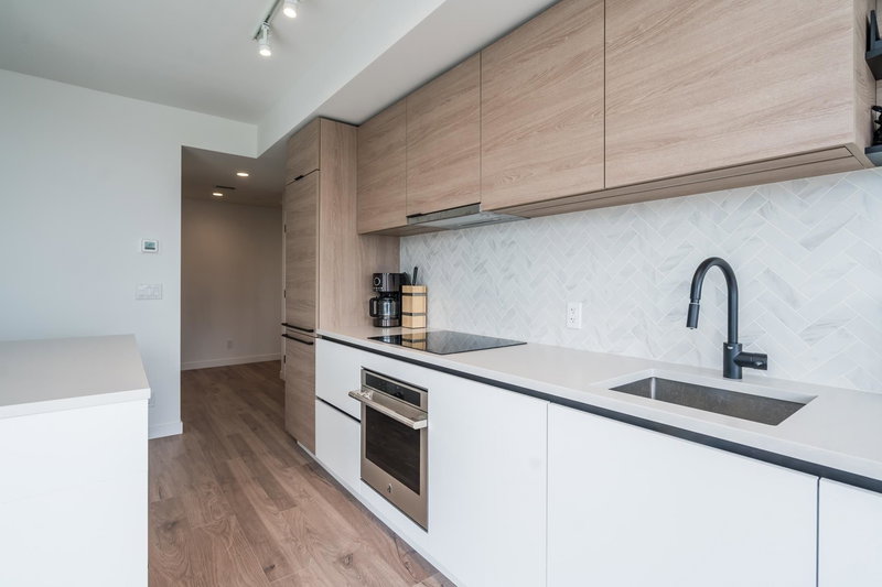 1608 - 10448 University Drive, Surrey, V3T 0S7 | Image 3