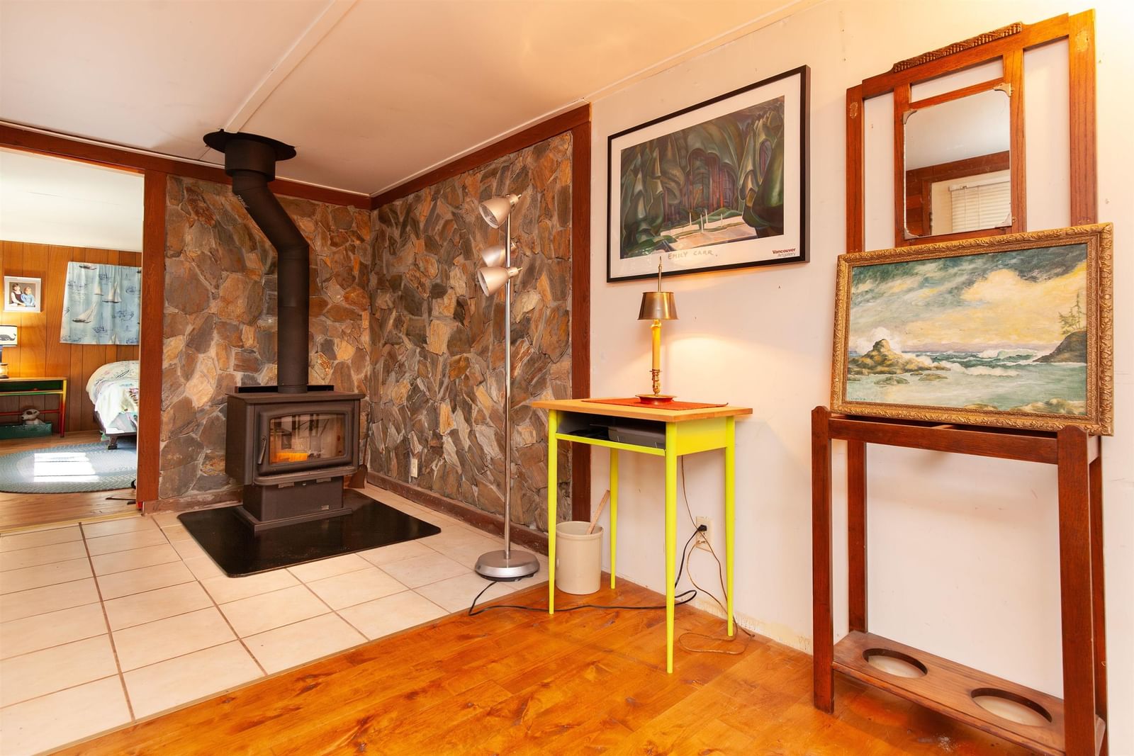Listing Image 10