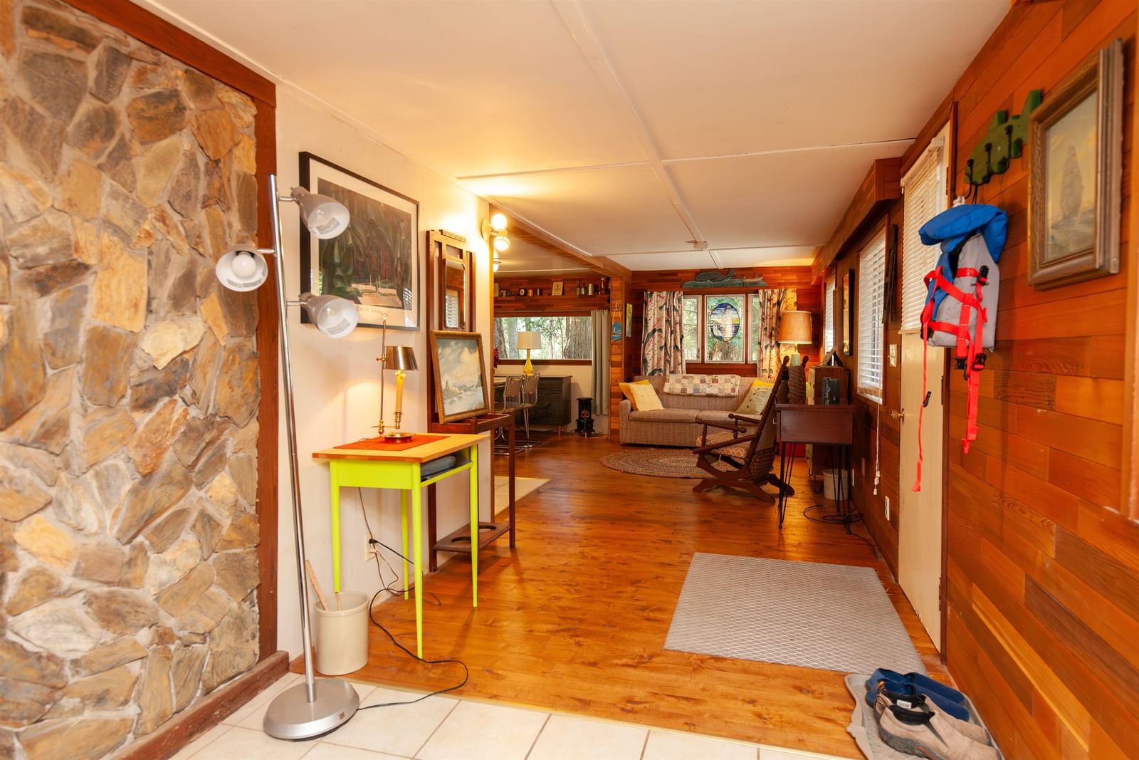 Listing Image 14