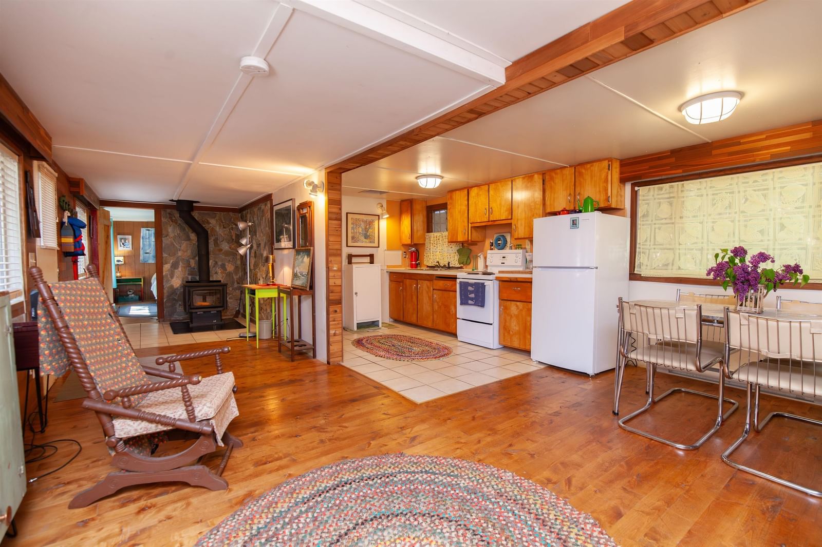 Listing Image 15
