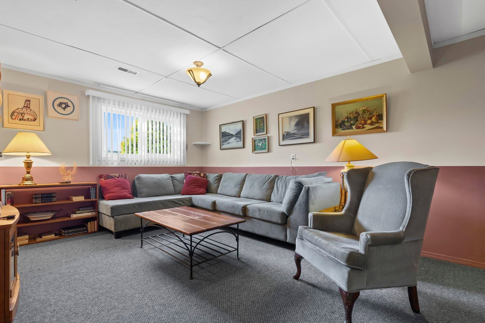 Listing Image 11