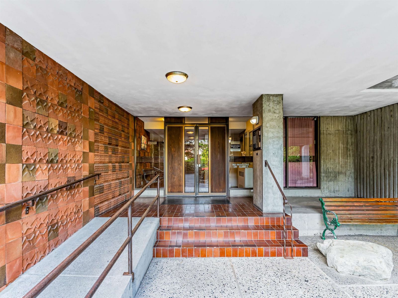 Listing Image 27