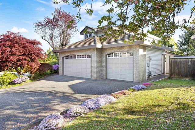 2802 Greenbrier Place
