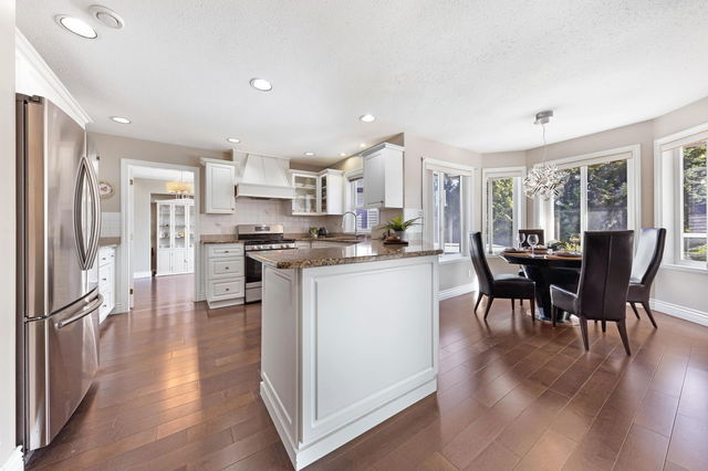 2802 Greenbrier Place