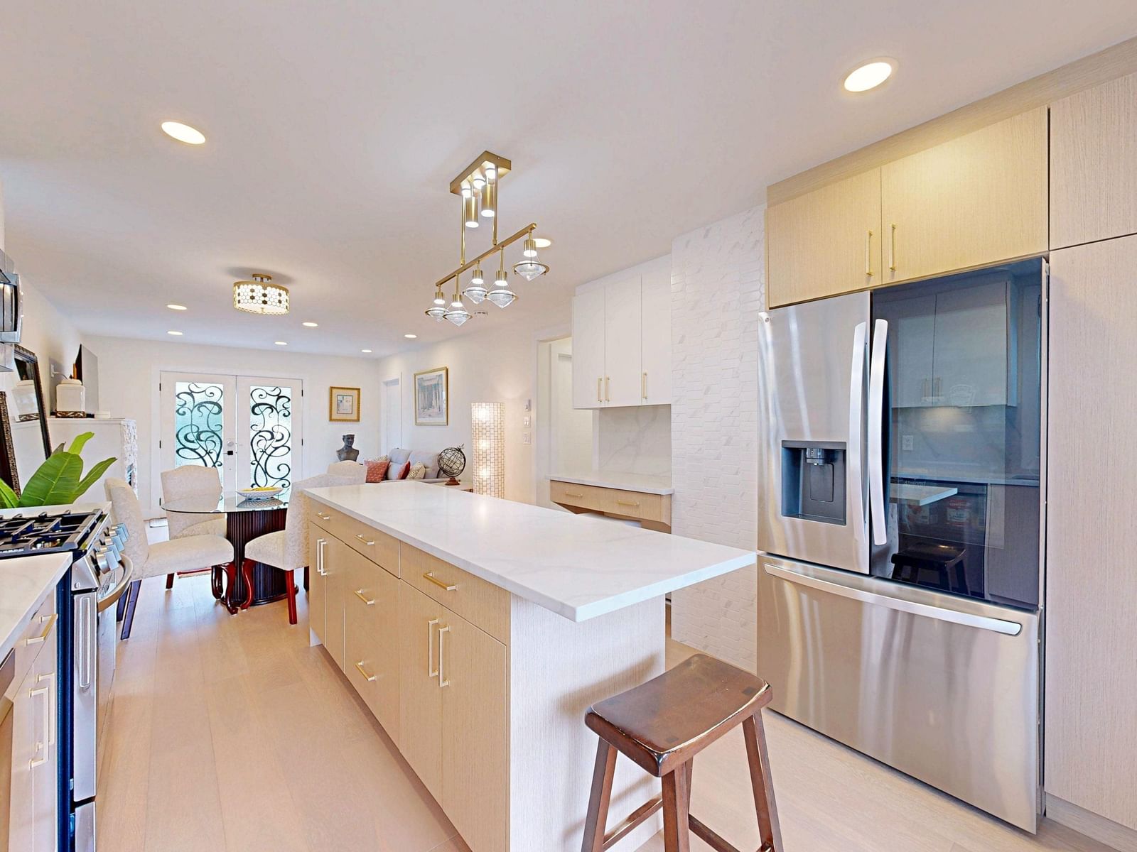 Listing Image 14