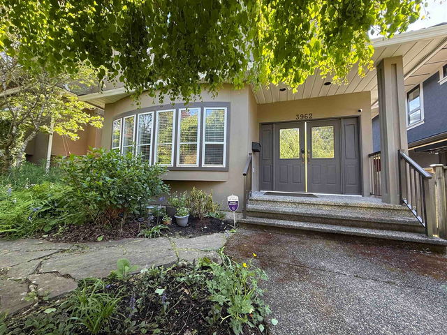 Basement Suite - 3962 24th Avenue