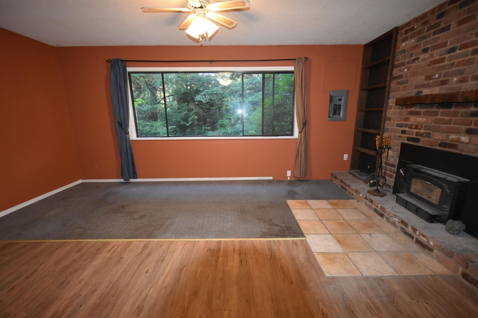 Listing Image 17
