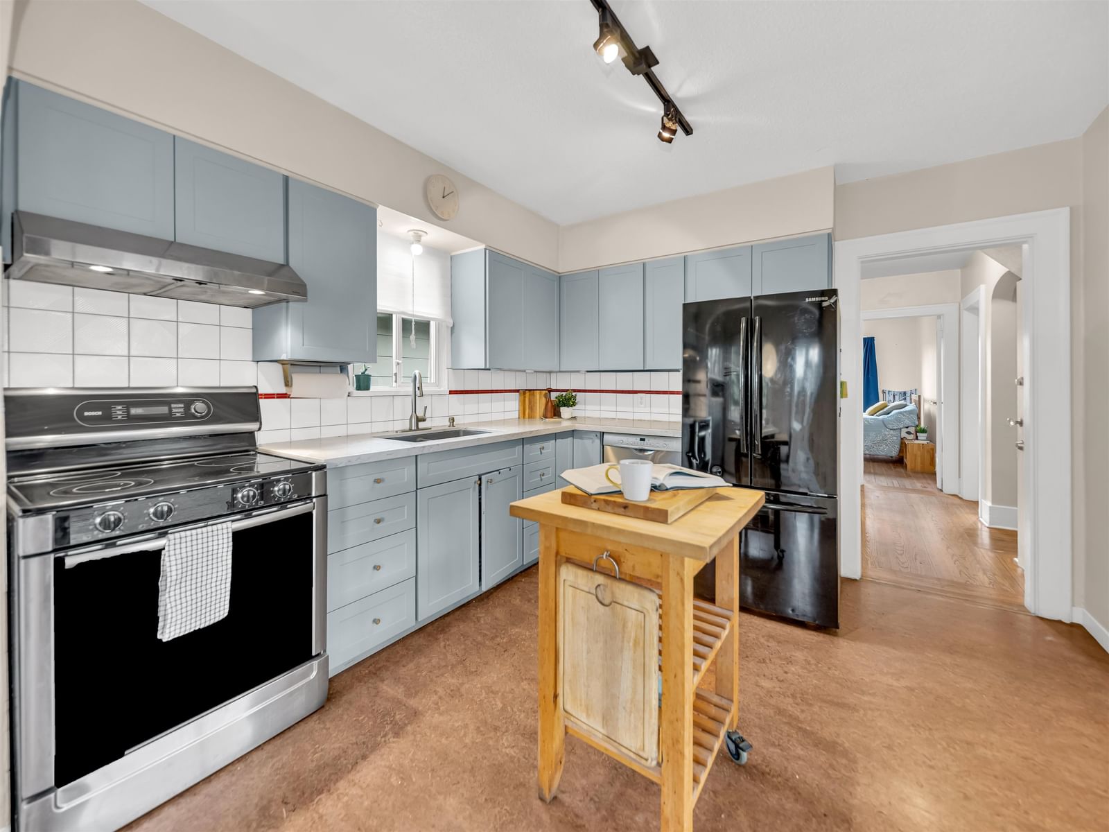 Listing Image 13