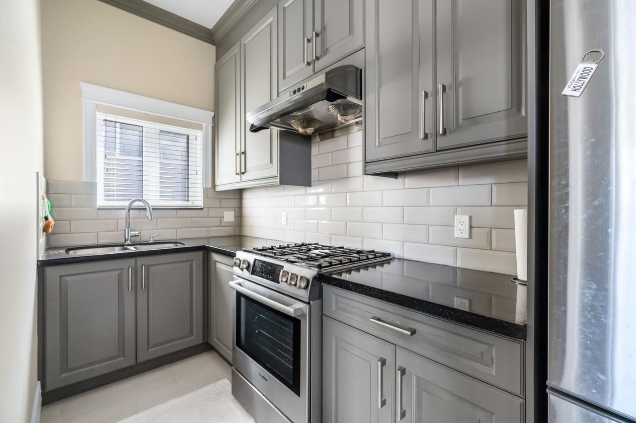Listing Image 11