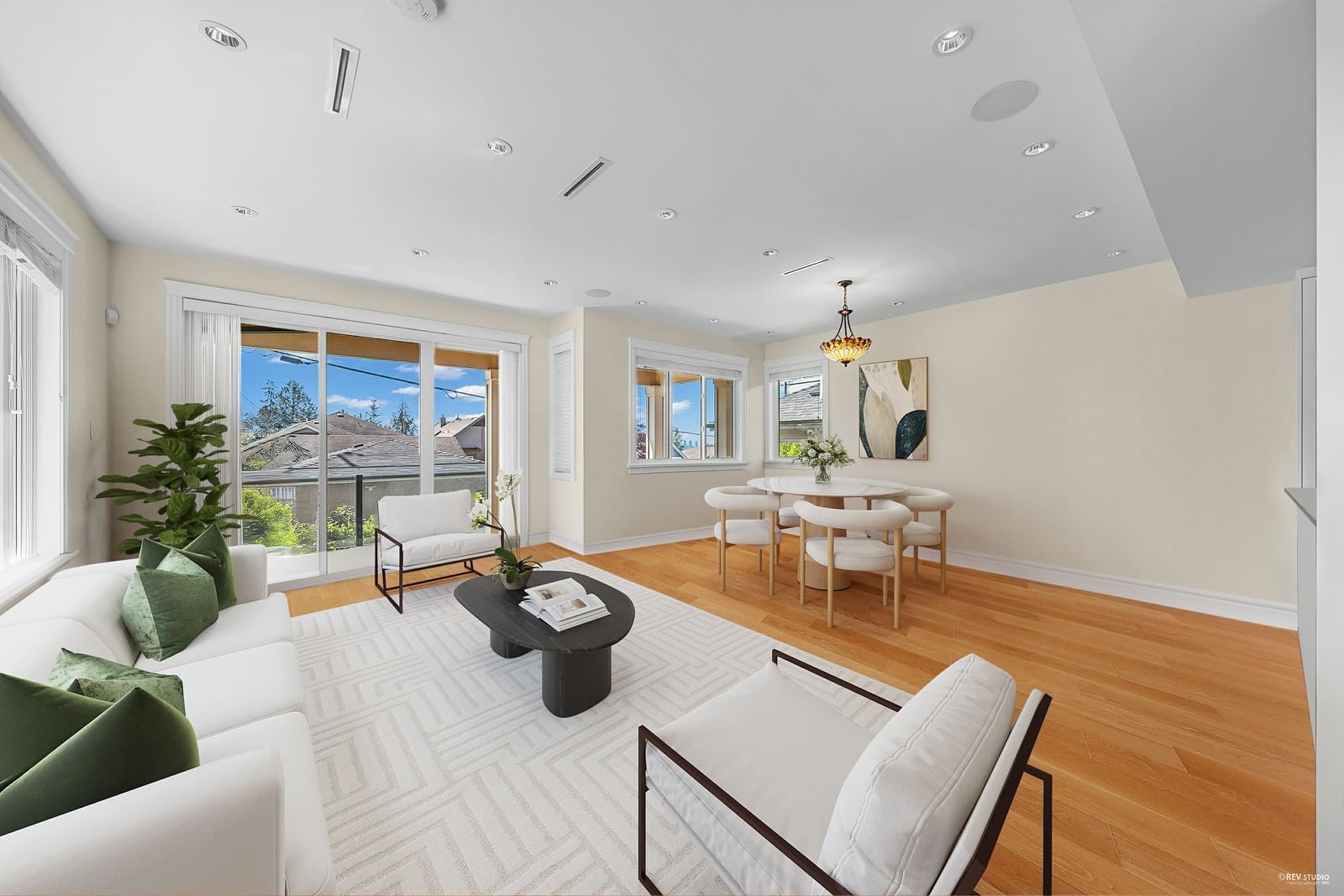 Listing Image 10