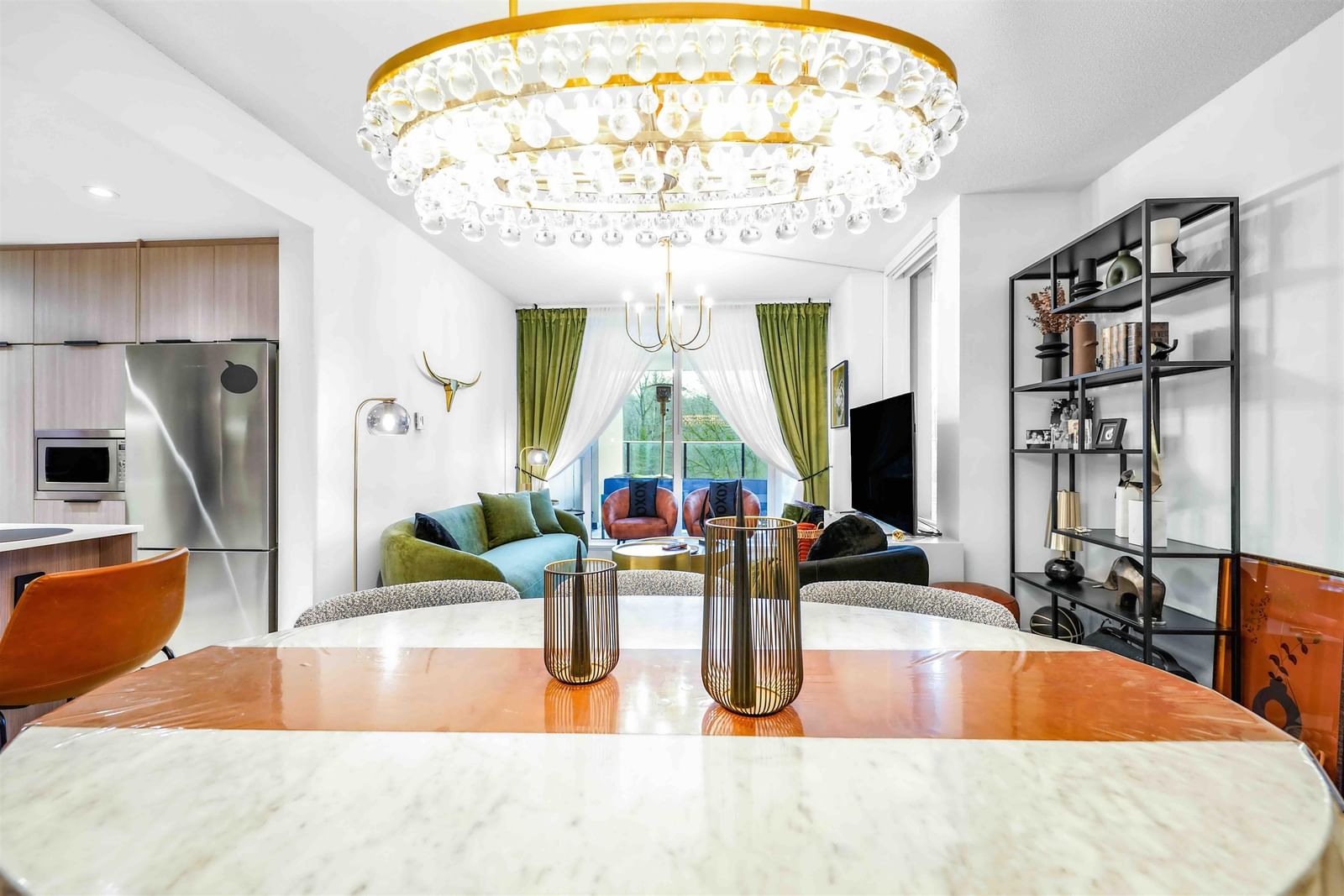 Listing Image 11
