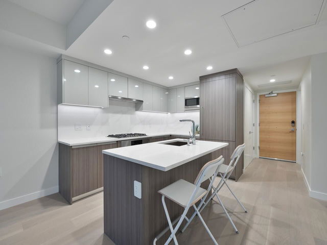 103 - 485 West 63rd Avenue