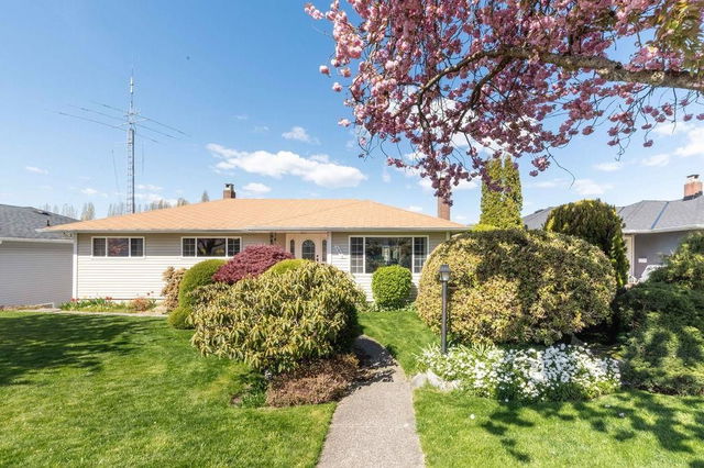 4819 Fairlawn Drive