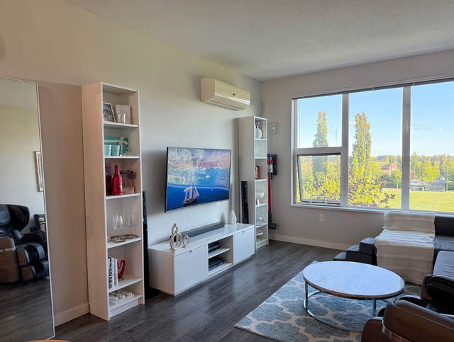 303 - 9399 Alexandra Road
