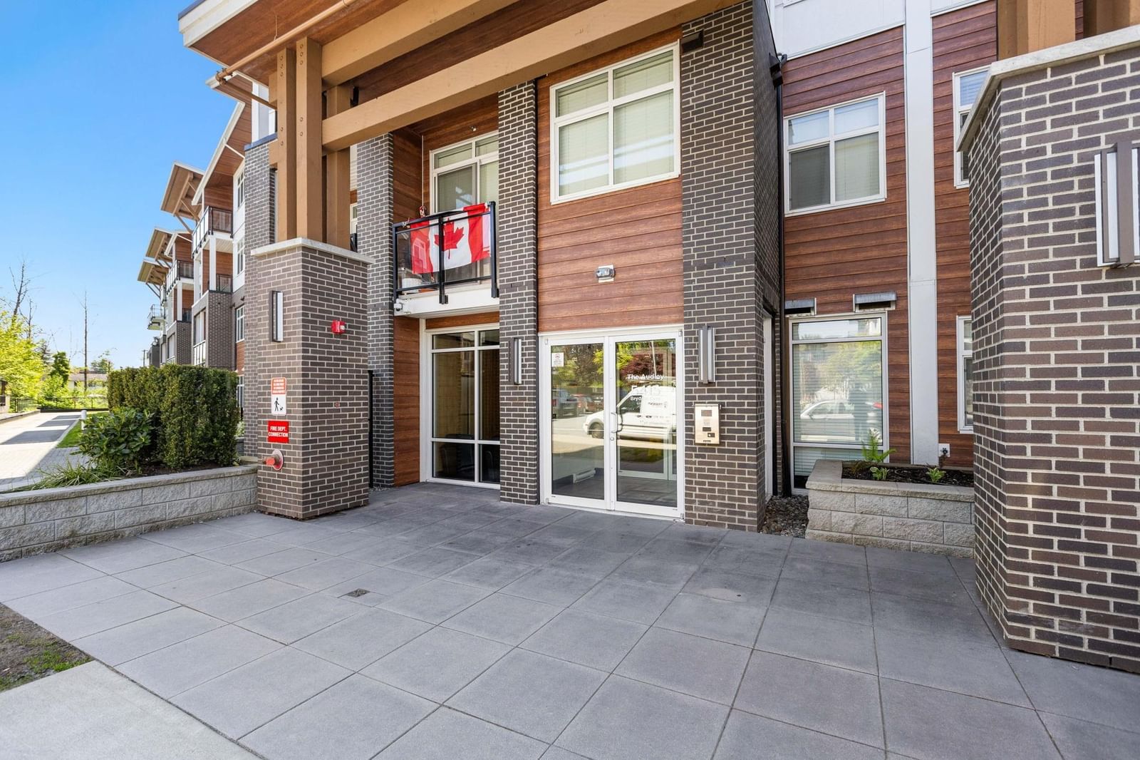 Listing Image 25