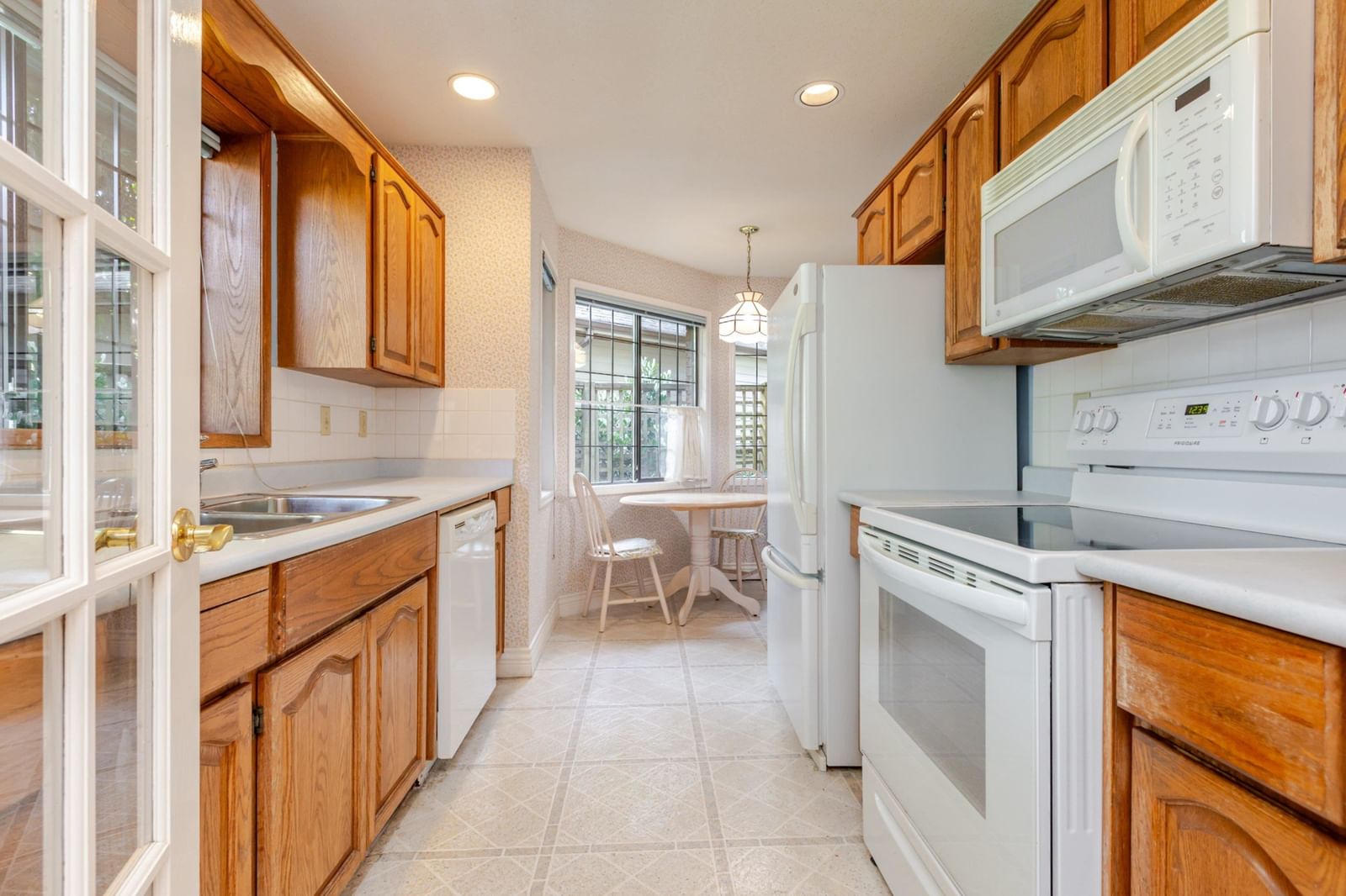 Listing Image 15
